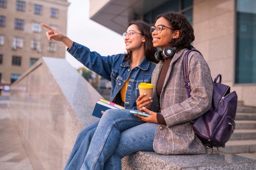 students-8628244_1280